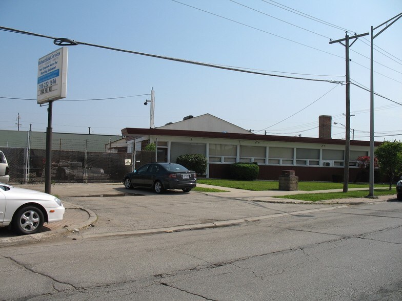 5859 W Ogden Ave, Cicero, IL for sale - Primary Photo - Image 1 of 5