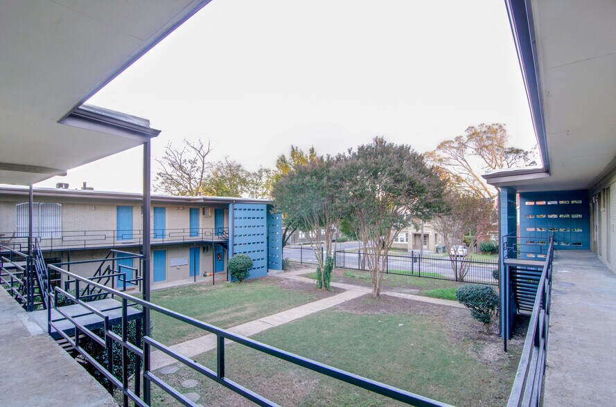 21 Diana St, Memphis, TN à vendre - Photo du bâtiment - Image 3 de 24