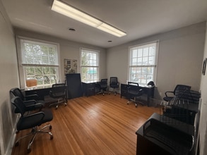 1001 Charles St, Fredericksburg, VA for lease Interior Photo- Image 1 of 9