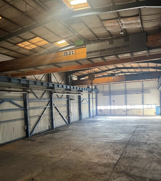 Flex in Béligneux for lease - Interior Photo - Image 1 of 6