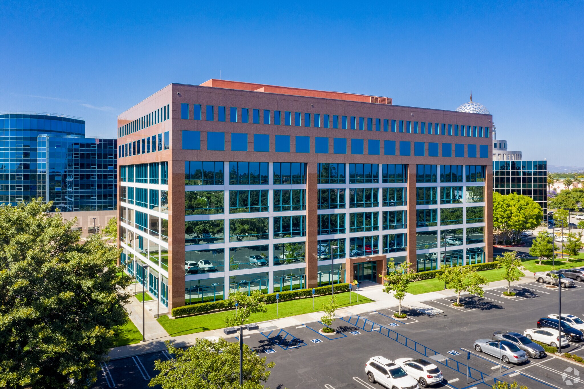 12750 Center Court Dr, Cerritos, CA à louer Photo principale- Image 1 de 16