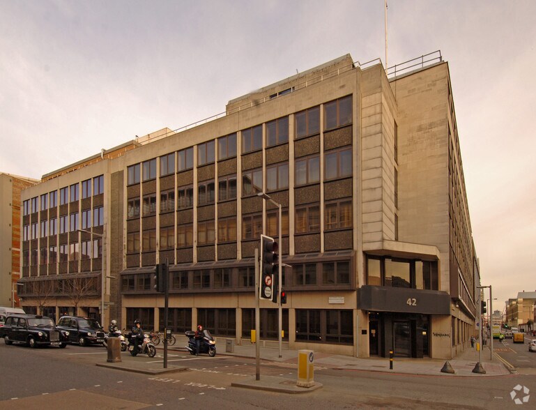 42 Southwark St, Londres à louer - Photo du bâtiment - Image 3 de 10