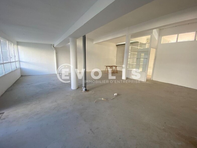 Office in Le Raincy for lease - Interior Photo - Image 1 of 7