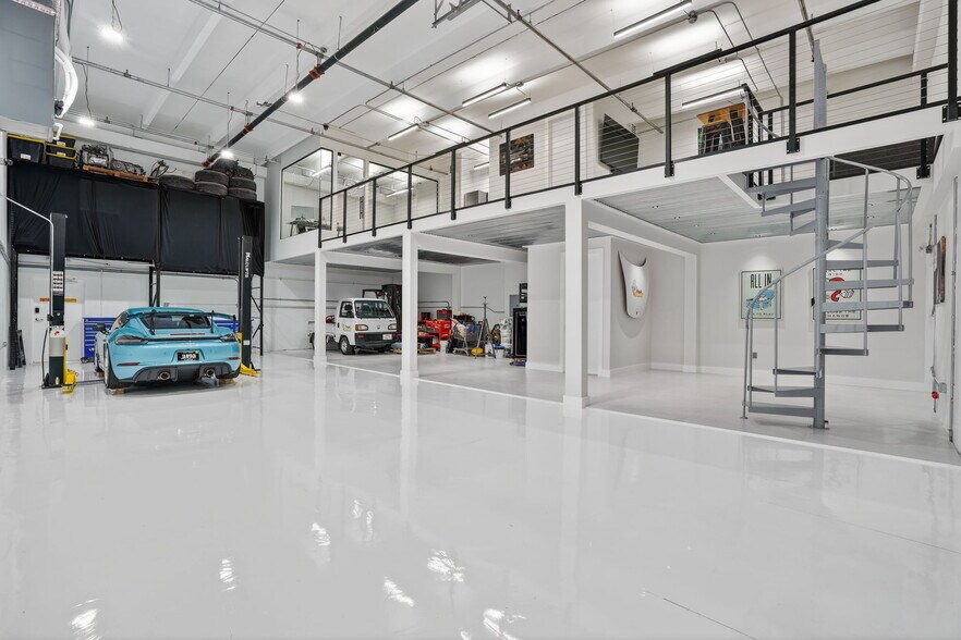 13500 SW 134 Ave, Miami, FL à louer - Photo du bâtiment - Image 2 de 17
