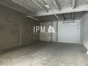 Industrial in Aubagne for lease Interior Photo- Image 2 of 3