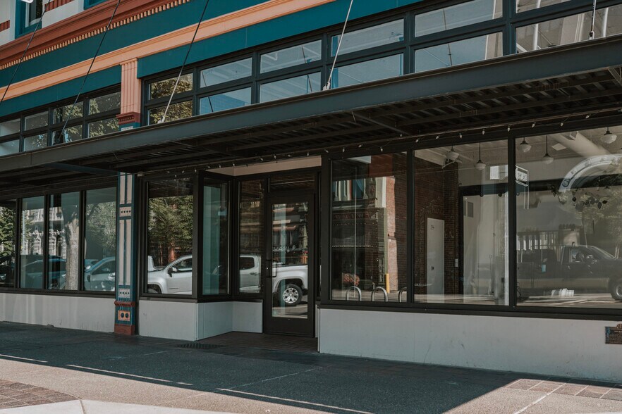 105-135 Liberty St NE, Salem, OR à louer - Photo du bâtiment - Image 3 de 9