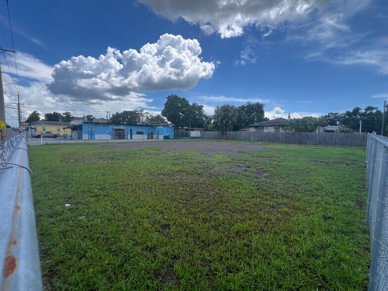 2502 W Pine St, Tampa, FL for sale - Building Photo - Image 2 of 5