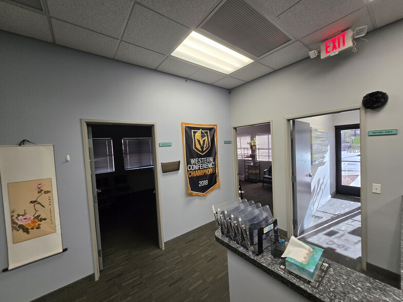 1701 N Green Valley Pky, Henderson, NV for lease - Building Photo - Image 2 of 26