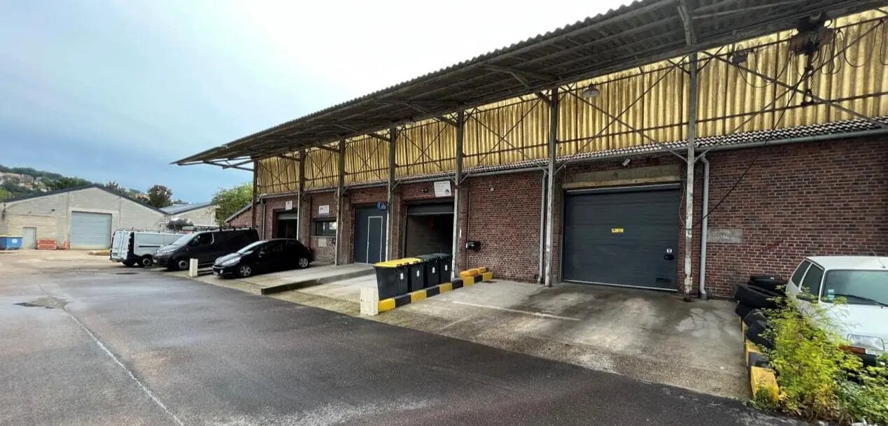 Flex dans Rouen à louer Photo du bâtiment- Image 1 de 4