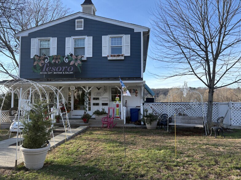 763 Hanover Rd, Meriden, CT à vendre - Photo du bâtiment - Image 2 de 4