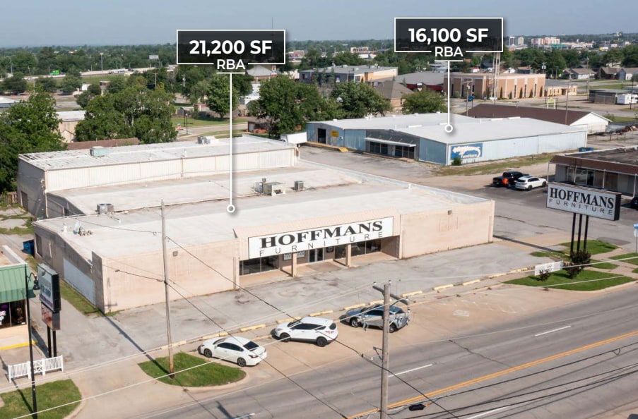 Warehouse & Showrooom - Moore, OK portfolio of 2 properties for sale on LoopNet.ca Primary Photo- Image 1 of 3