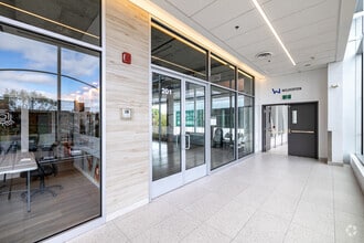 2615-2865 Ave Van Horne, Montréal, QC for lease Interior Photo- Image 1 of 4