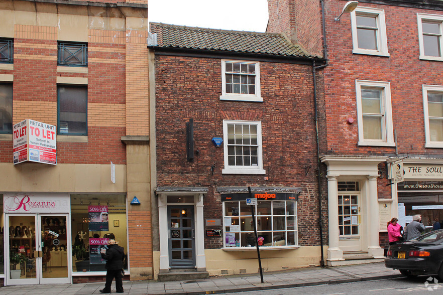 35 Priestgate, Darlington for lease - Primary Photo - Image 1 of 3