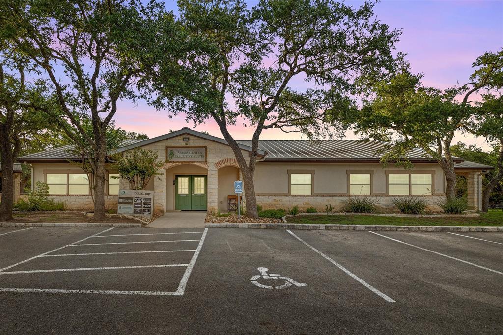 800 W Highway 290, Dripping Springs, TX à vendre Photo du bâtiment- Image 1 de 31