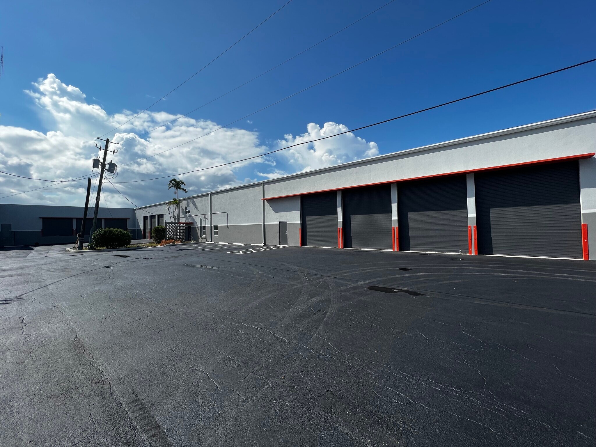 4120-4132 NW 10th Ave, Fort Lauderdale, FL for lease Building Photo- Image 1 of 14