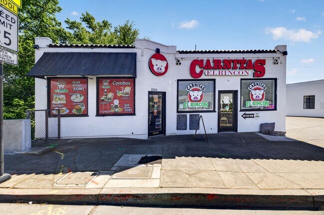 More details for 1020 Main St, Chico, CA - Retail for Sale