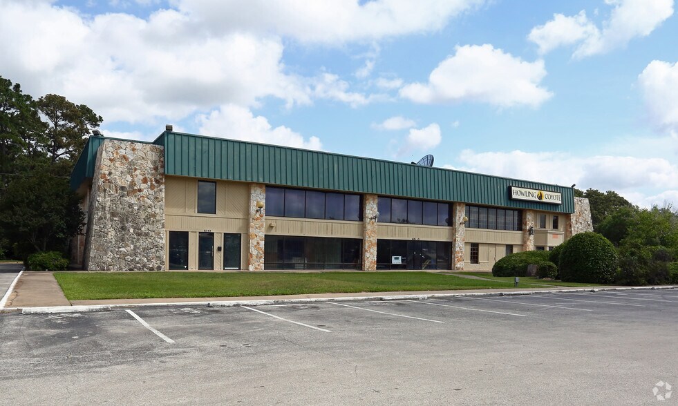 6536-6488 Fm-1960 Rd W, Houston, TX à vendre - Photo du bâtiment - Image 2 de 3