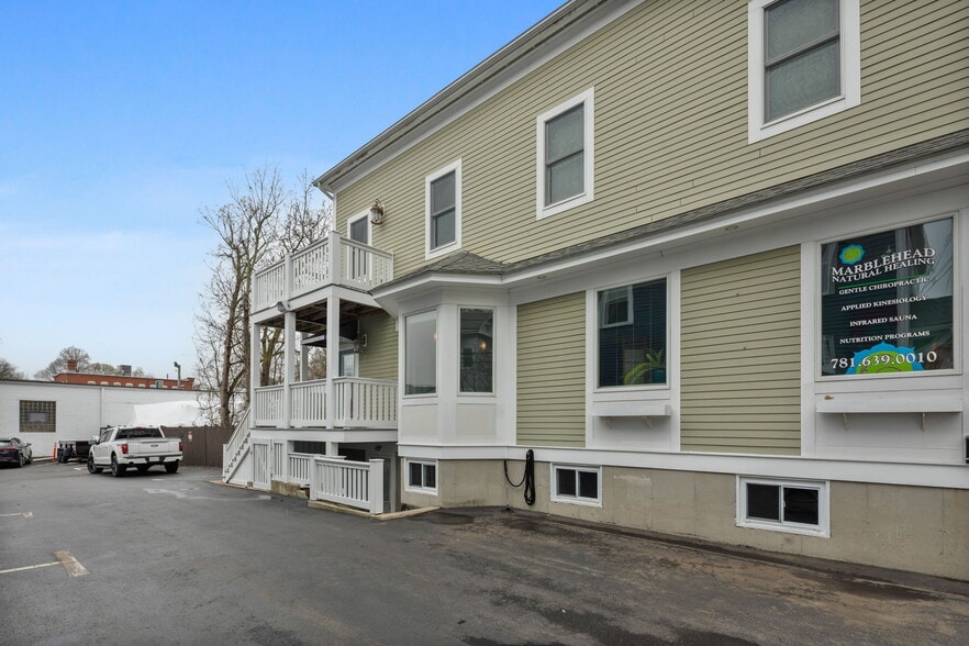 10 Spring St, Marblehead, MA for lease - Building Photo - Image 2 of 7