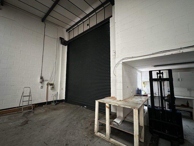 Church Rd, Hounslow à louer - Photo intérieure - Image 2 de 5