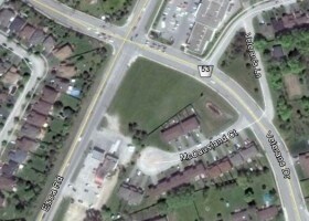 430 Essa Rd, Barrie, ON à vendre - Photo du bâtiment - Image 2 de 2