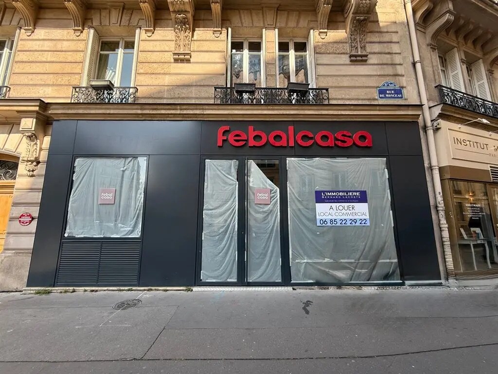 Commerce de détail dans Paris à louer Photo du bâtiment- Image 1 de 10