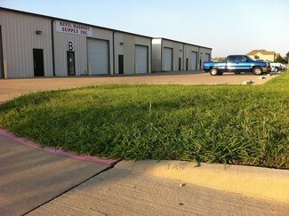 Plus de détails pour 7200 Meadow Hill Dr, Frisco, TX - Local d'activités à louer