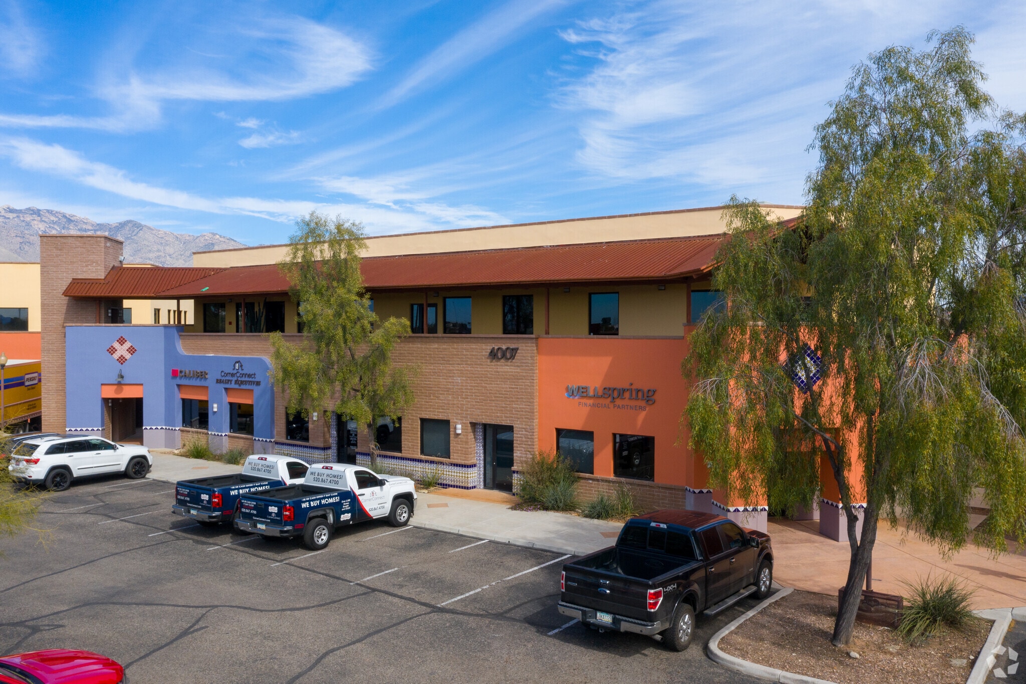 4007 E Paradise Falls Dr, Tucson, AZ for lease Building Photo- Image 1 of 10