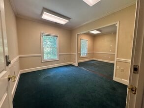 125 Park of Commerce Dr, Savannah, GA for sale Interior Photo- Image 1 of 4