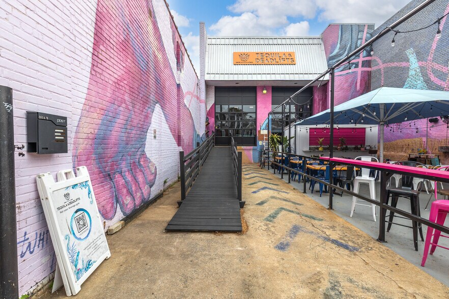 2614 W Cary St, Richmond, VA à vendre - Photo du bâtiment - Image 3 de 61