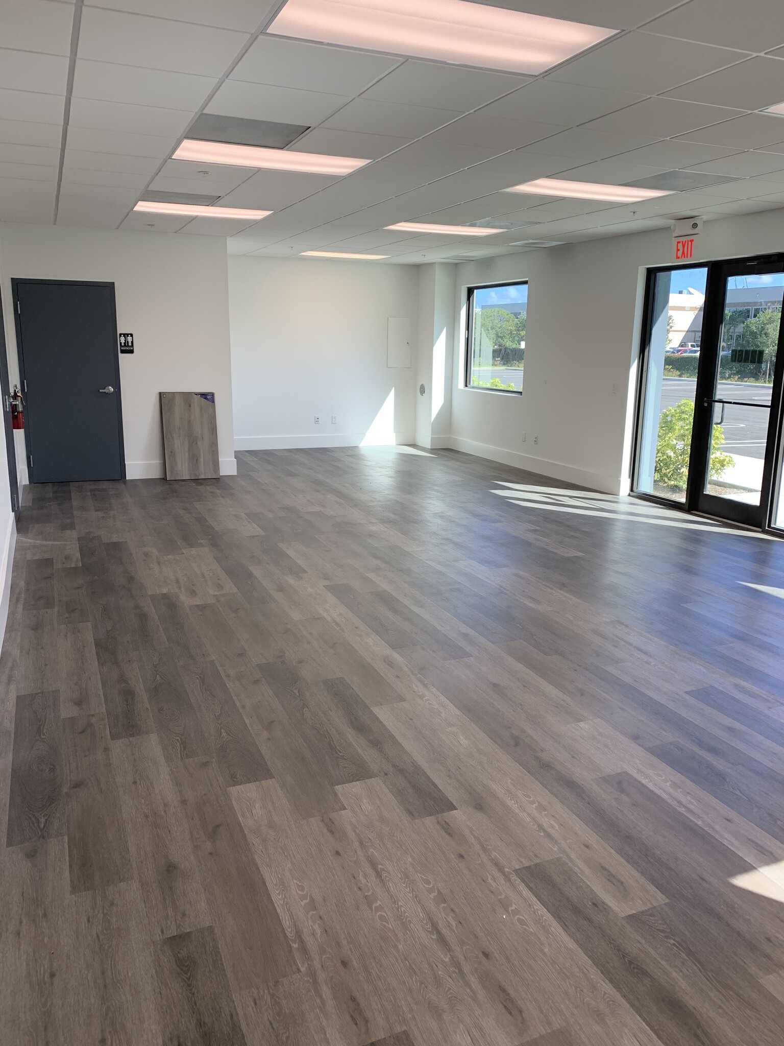 12454 NW 39th St, Coral Springs, FL for lease Interior Photo- Image 1 of 8