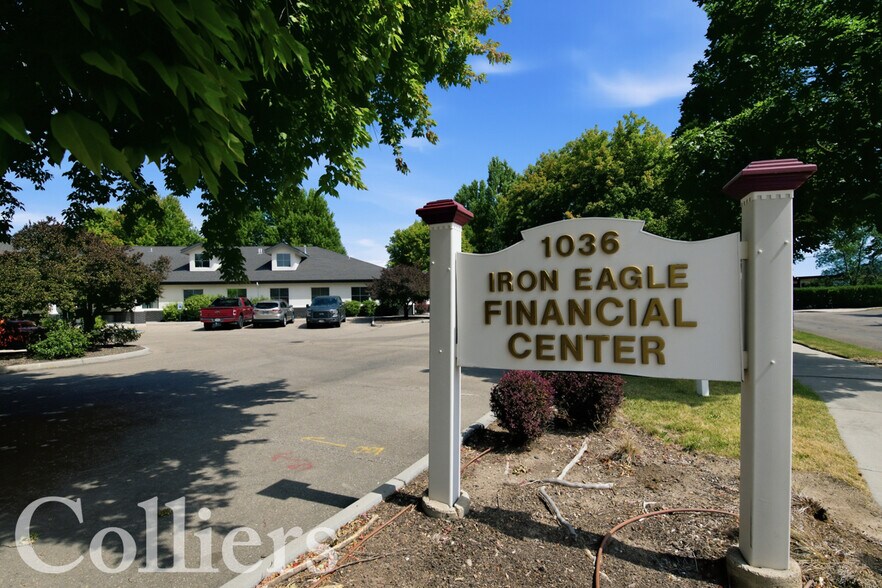 1036 E Iron Eagle Dr, Eagle, ID à vendre - Photo du bâtiment - Image 2 de 4