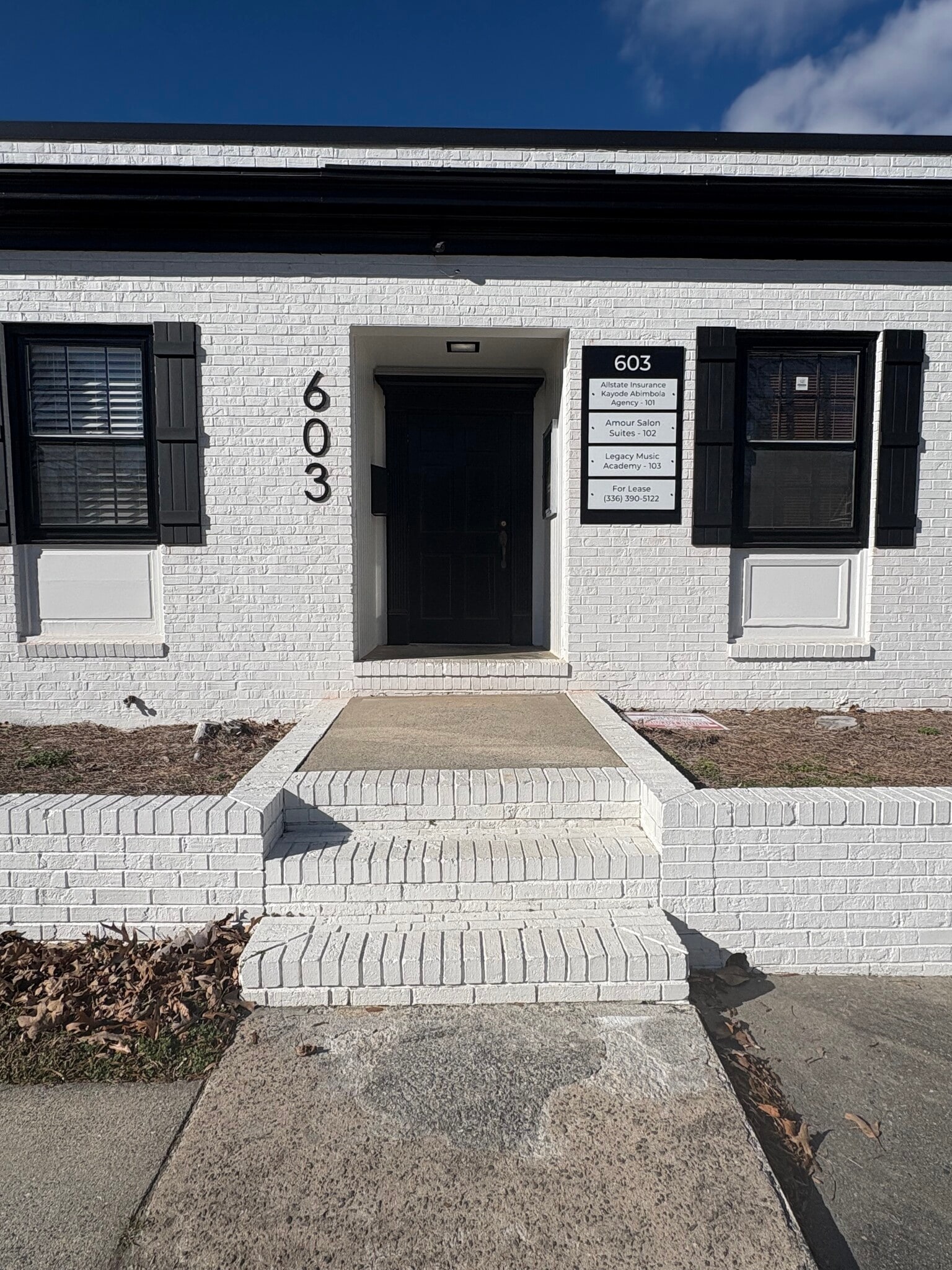 603 Summit Ave, Greensboro, NC à louer Photo intérieure- Image 1 de 4