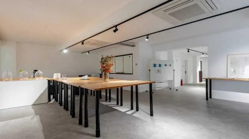 122-124 Rue Marcadet, Paris for sale - Building Photo - Image 1 of 6