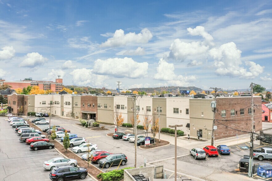 1200 Brown St, Dayton, OH à louer - Photo du bâtiment - Image 3 de 4