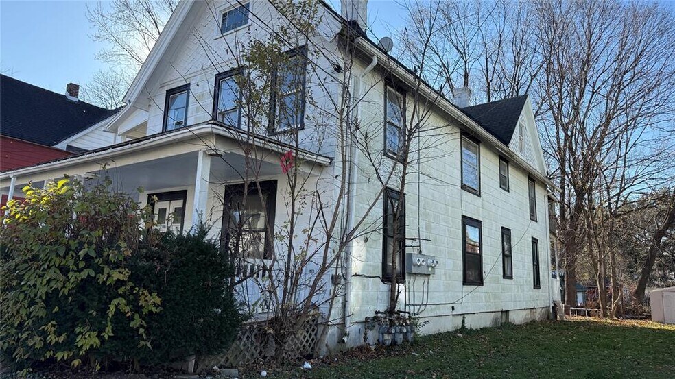 57 Ely St, Binghamton, NY à vendre - Photo du bâtiment - Image 3 de 4