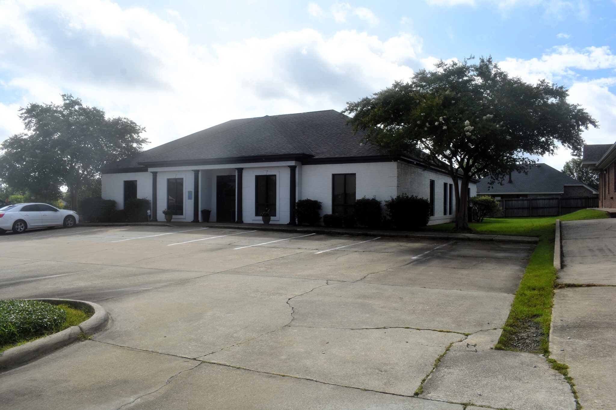 1761 Taliaferro Trl, Montgomery, AL for lease Interior Photo- Image 1 of 8