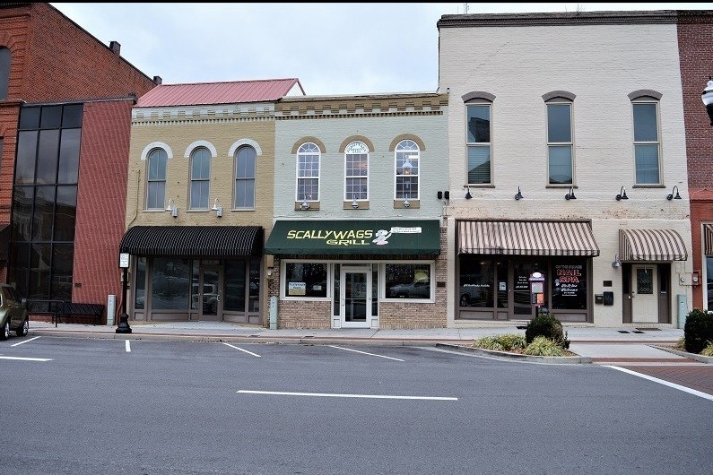 28 S Jefferson St, Winchester, TN à vendre - Photo principale - Image 1 de 1