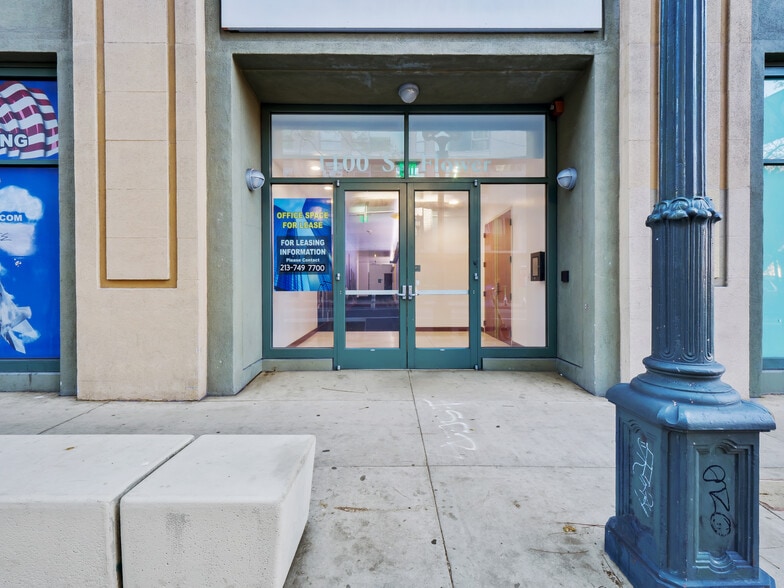 1100 S Flower St, Los Angeles, CA for lease - Building Photo - Image 2 of 79