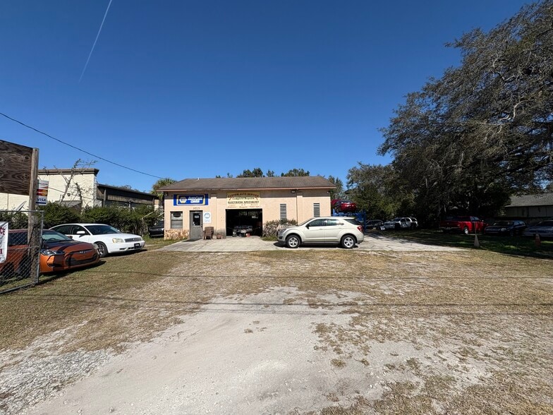 38525 Palm Grove Dr, Zephyrhills, FL for sale - Building Photo - Image 2 of 13