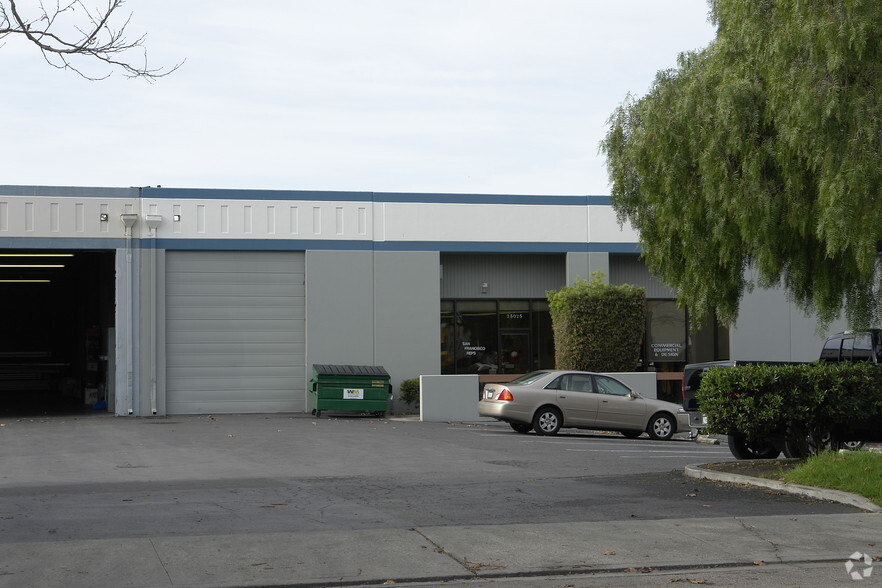 25023-25025 Viking St, Hayward, CA for lease - Building Photo - Image 2 of 4