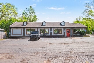 More details for 5153 Fenton Rd, Flint, MI - Retail for Sale