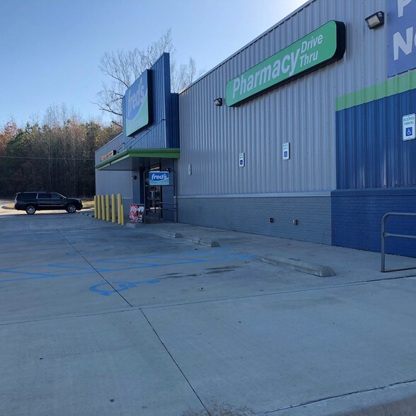 1190 S Arkansas St, Springhill, LA à louer - Photo du bâtiment - Image 3 de 6