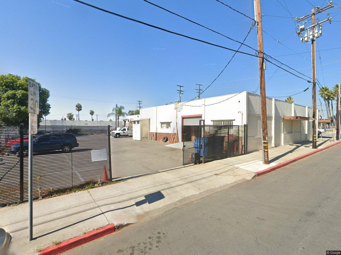 2040 1st St, San Fernando, CA à louer Photo principale- Image 1 de 8