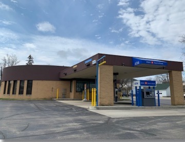 1820 Wisconsin Ave, New Holstein, WI for lease - Building Photo - Image 3 of 3