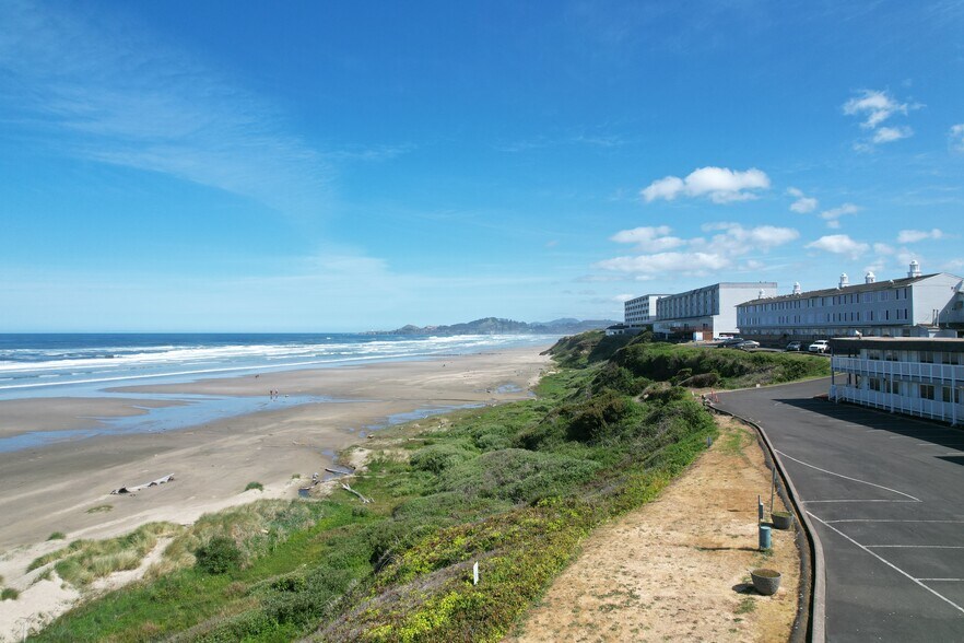 536-614 SW Elizabeth St, Newport, OR à vendre - Photo du bâtiment - Image 3 de 17