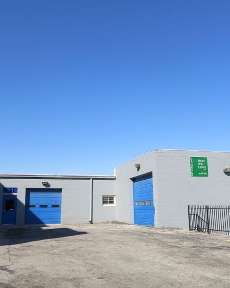 2516 W Pennway St, Kansas City, MO for lease - Building Photo - Image 1 of 3