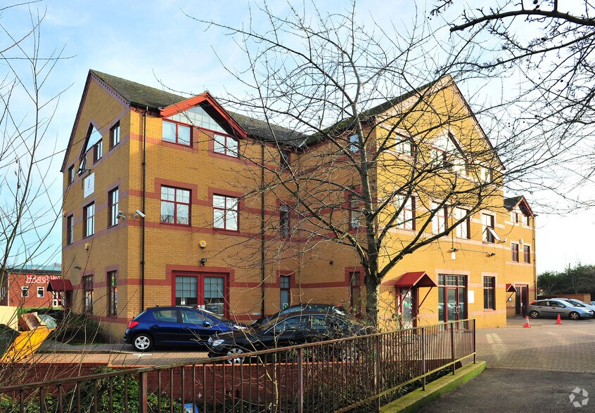 Aston Rd, Bromsgrove à vendre - Photo du bâtiment - Image 2 de 3