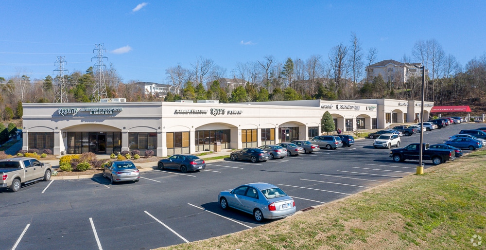 1001 E WT Harris Rd, Charlotte, NC for lease Primary Photo- Image 1 of 6