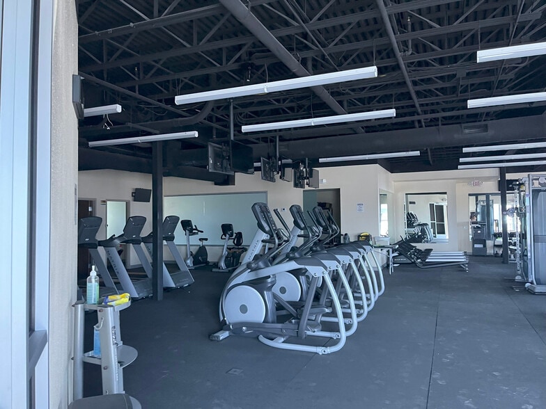 12185 New World Dr, El Paso, TX for sale - Building Photo - Image 3 of 22