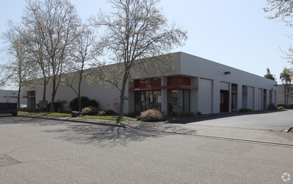 1820 Empire Industrial Ct, Santa Rosa, CA for lease - Building Photo - Image 3 of 8